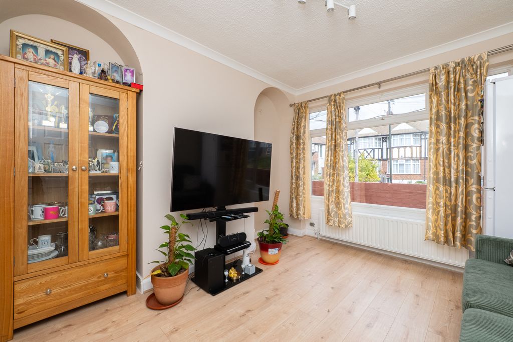 Property photo 3 of 9 Picture No. 23