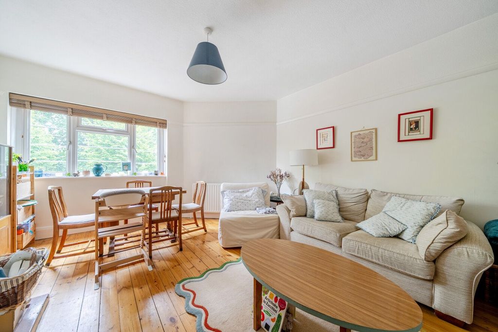 Property photo 2 of 14 Picture No. 07