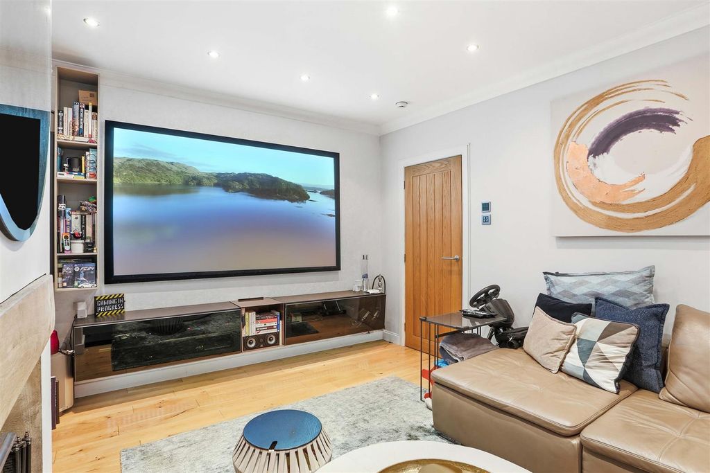 Property photo 2 of 28 1581963426 - 17.Jpg