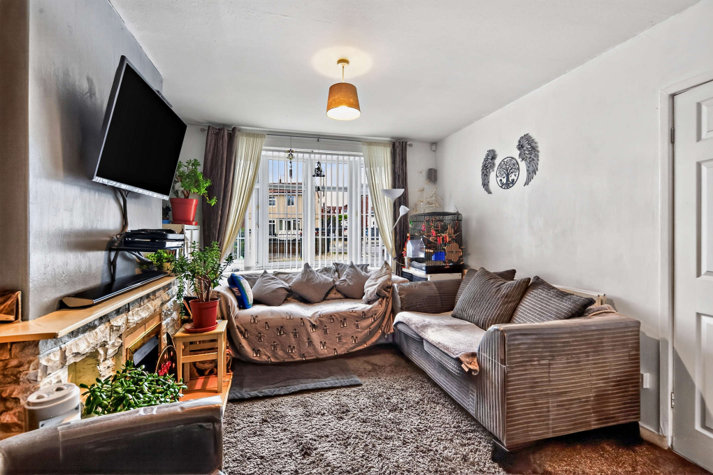 Property photo 2 of 12