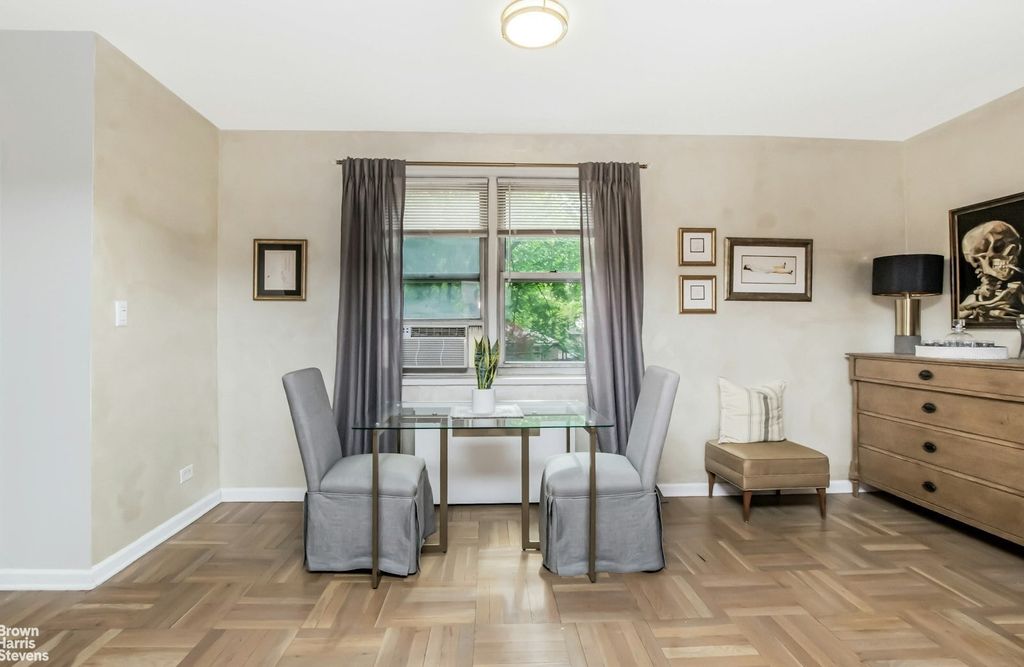 Property photo 3 of 12 <Alttext/>