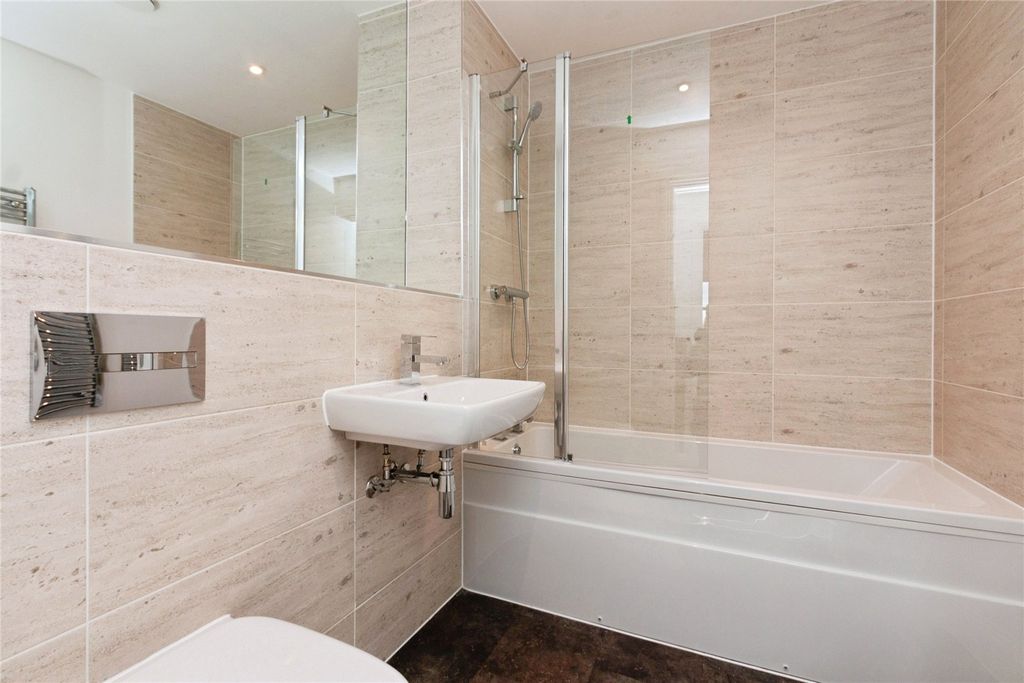 Property photo 3 of 19 Picture No. 13