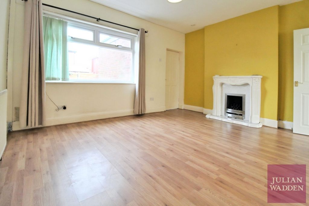 Property photo 2 of 12 Picture No. 08