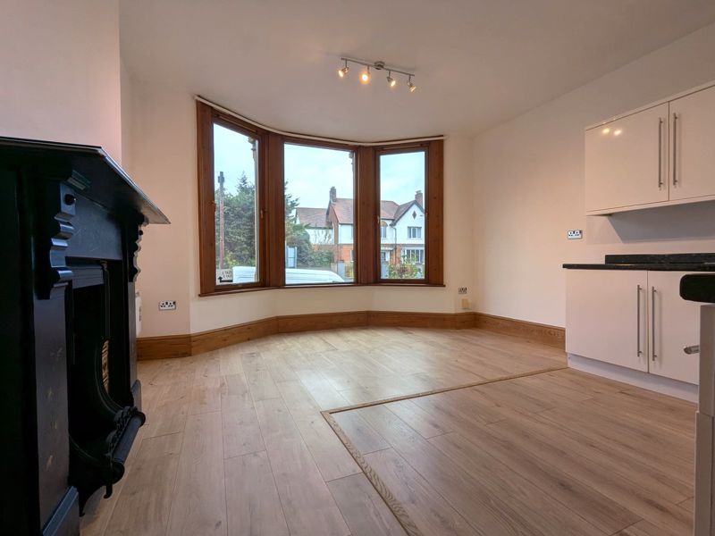 Property photo 2 of 6 Photo 6