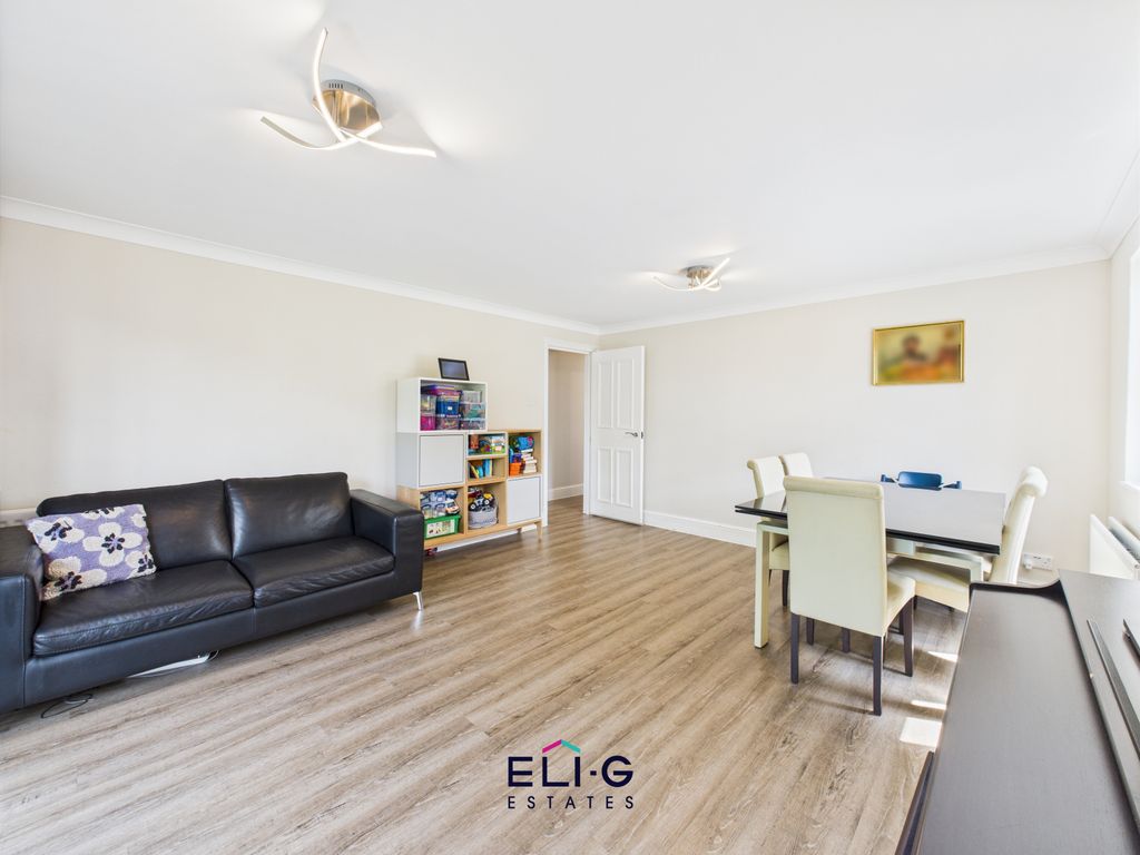 Property photo 2 of 15 Gallery