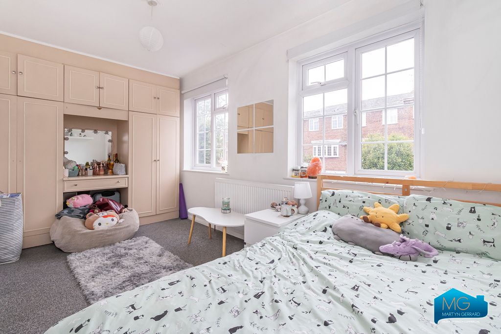 Property photo 2 of 26 Picture No. 13