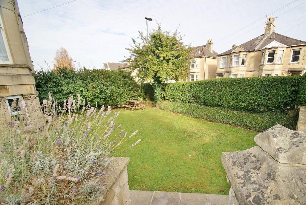 Property photo 3 of 15 010.Jpg