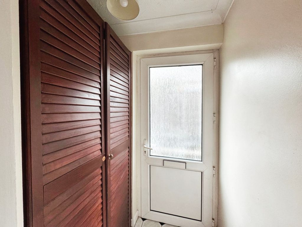 Property photo 2 of 11 3942504