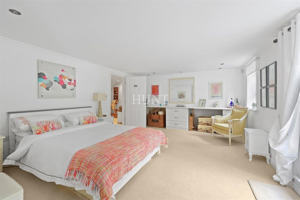 Additional image 12 of 4 bed flat for saleRegents Drive, Repton Park, Woodford Green, Essex IG8