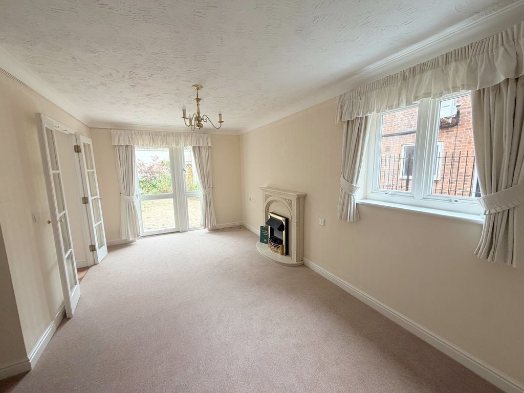 Property photo 2 of 12 Photo 5
