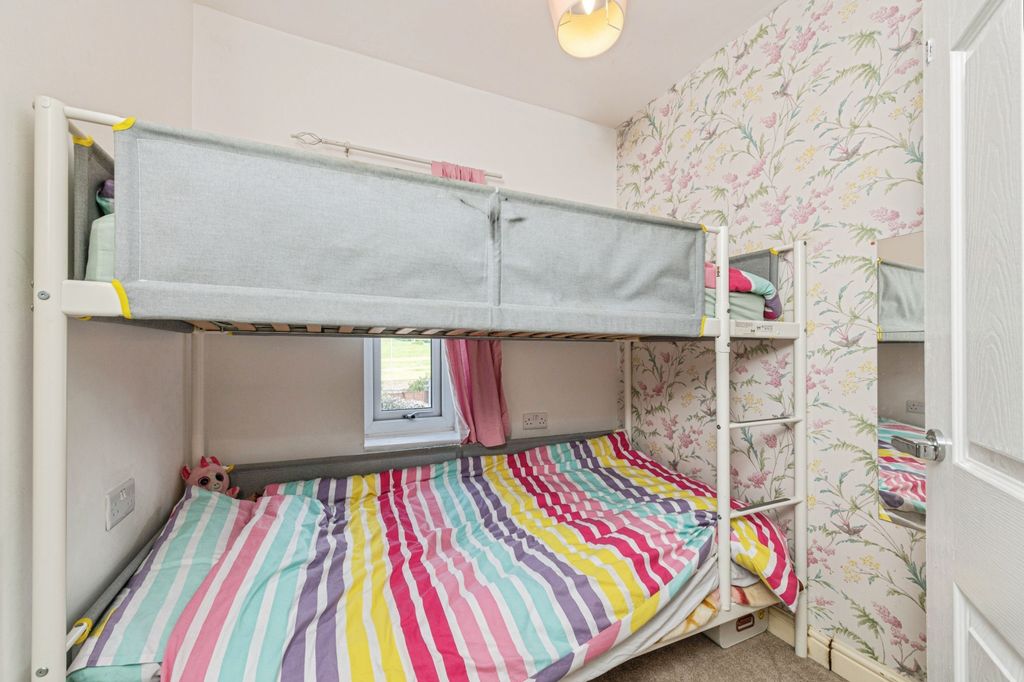 Additional image 12 of 3 bed semi-detached house for saleBerwick Avenue, Heckmondwike WF16