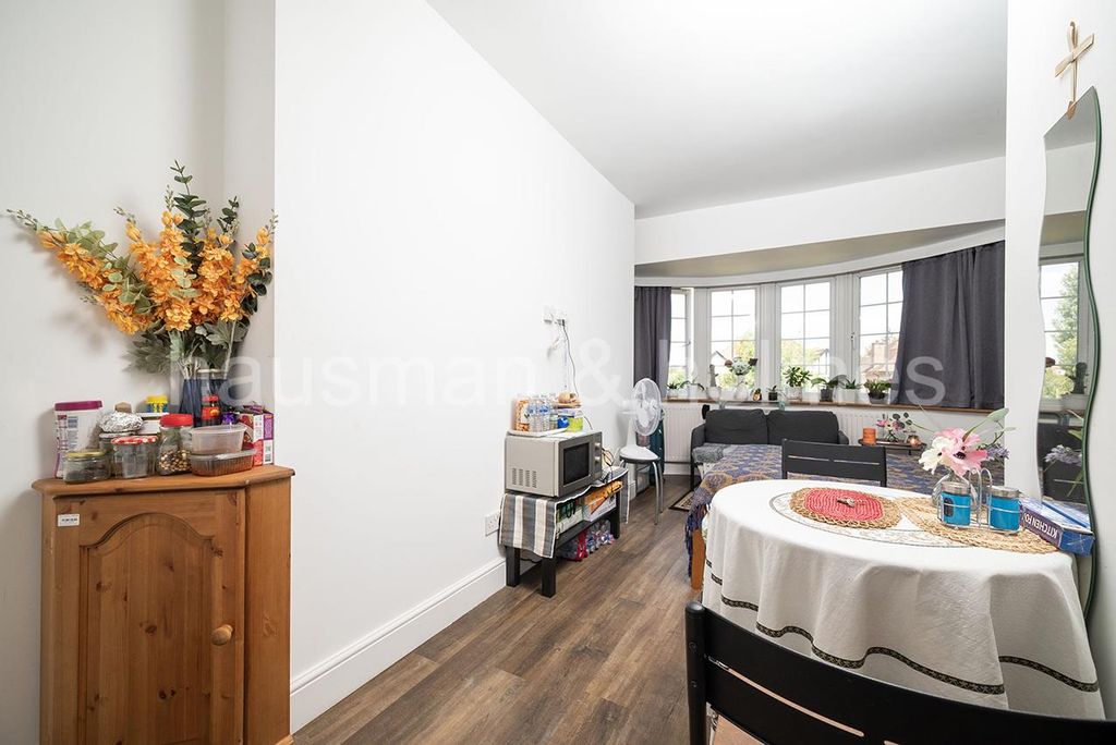 Property photo 1 of 22 W12.Jpg