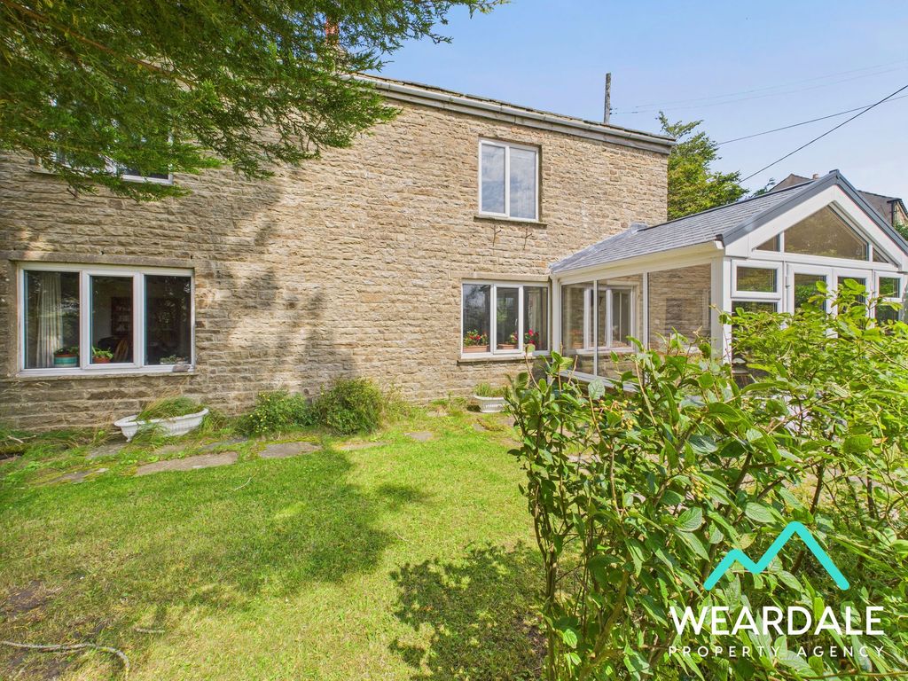 Property photo 1 of 40