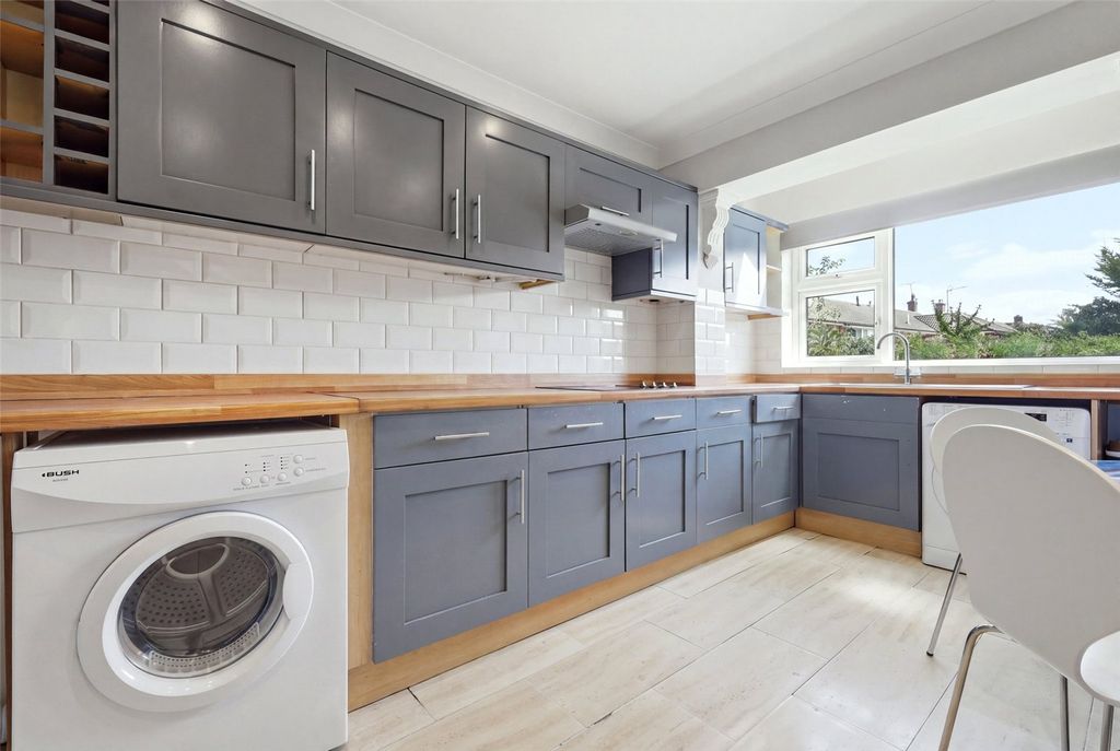 Property photo 2 of 14 Picture No. 07