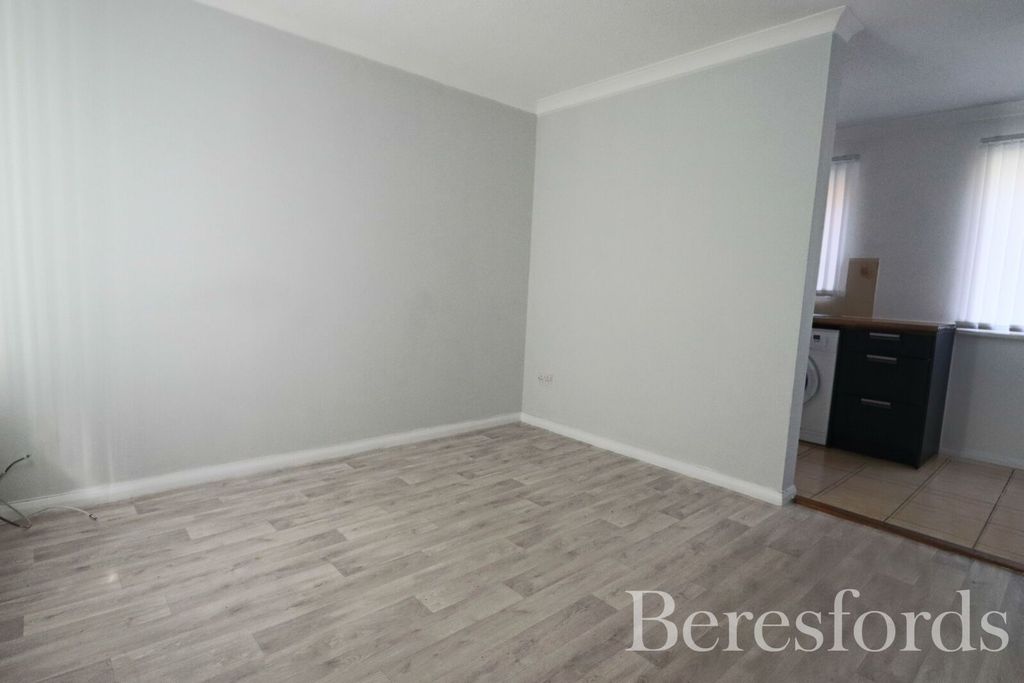 Property photo 2 of 9 Picture 2