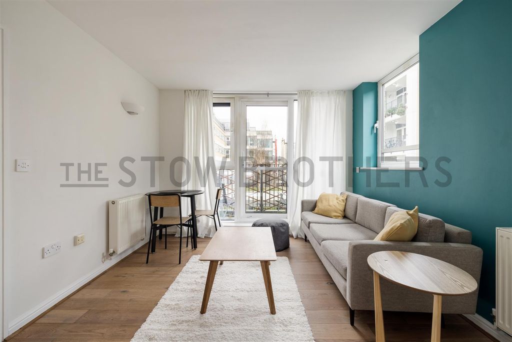 Property photo 2 of 18