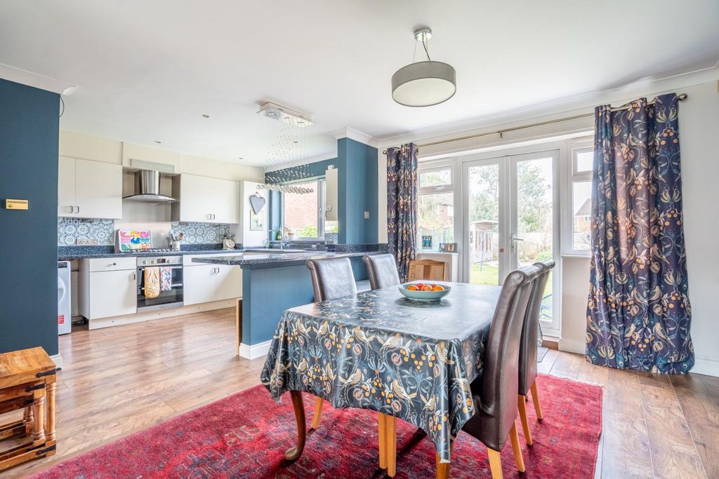 Property photo 2 of 13 Kitchen / Diner