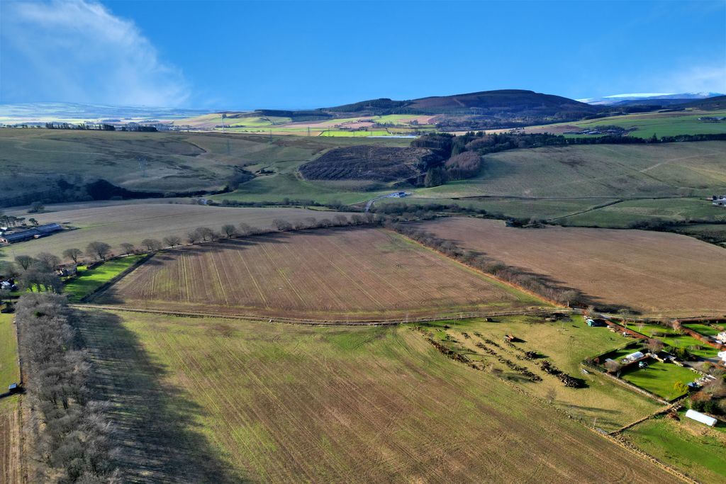 Property photo 2 of 4