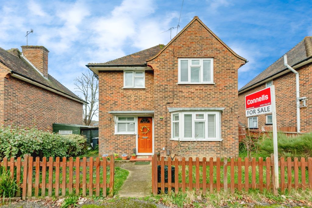 Property photo 1 of 17