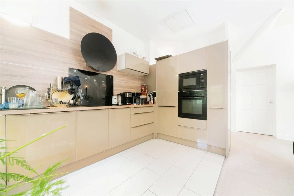 Property photo 2 of 13 Photography
