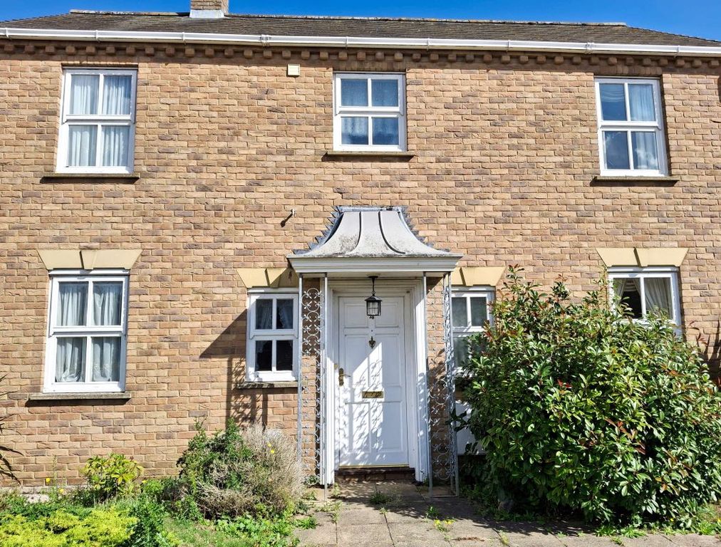 Property photo 2 of 31