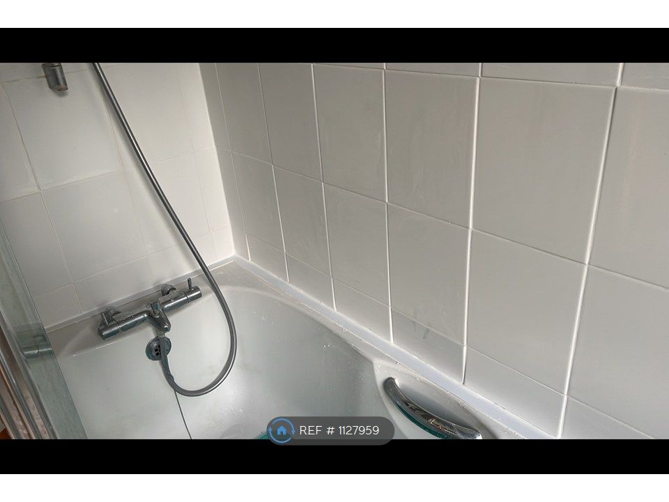 Property photo 2 of 3