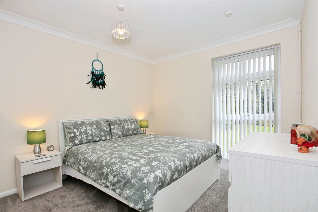 Property photo 3 of 18 Bedroom