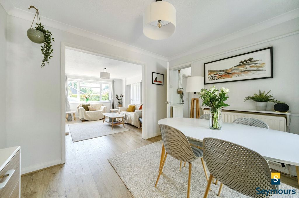 Property photo 3 of 17 Dining Room