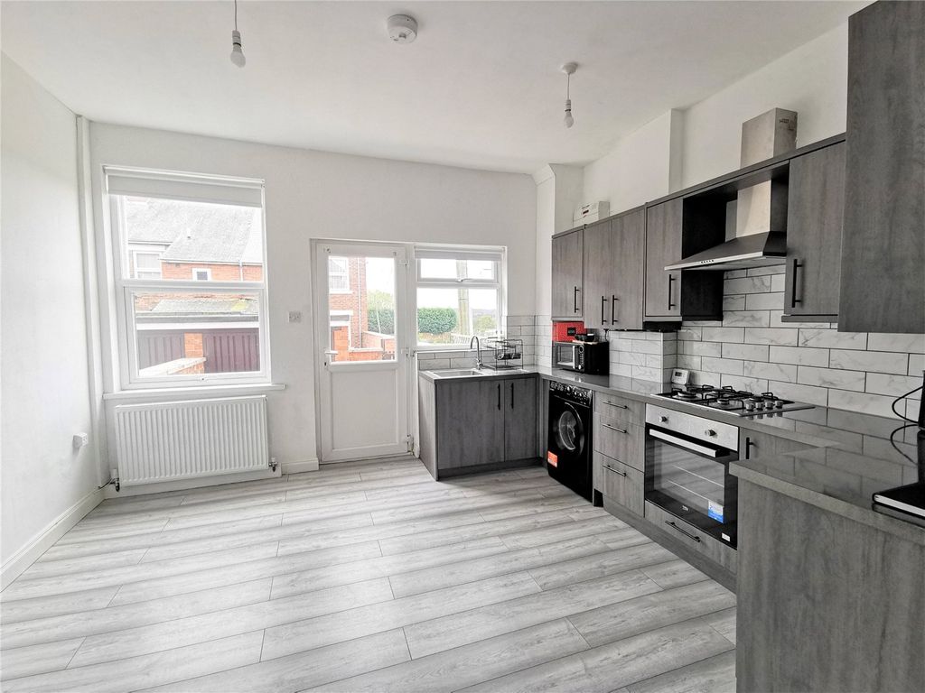 Property photo 2 of 7 Picture No. 08