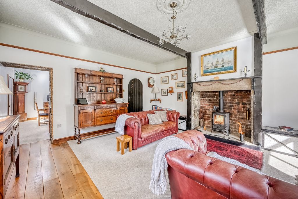 Property photo 2 of 43 4978884