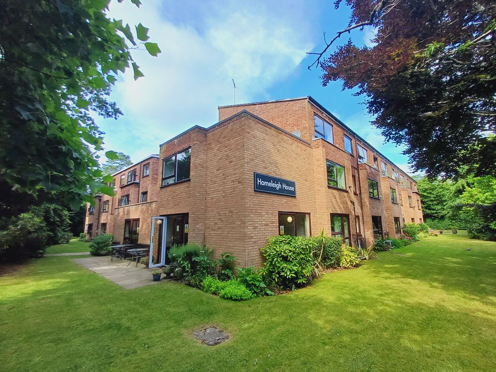 Property photo 1 of 24