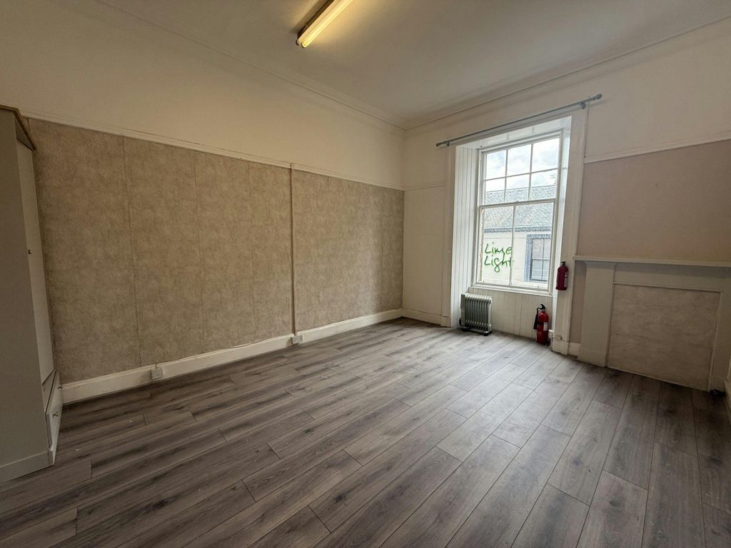 Property photo 2 of 8 Image 2