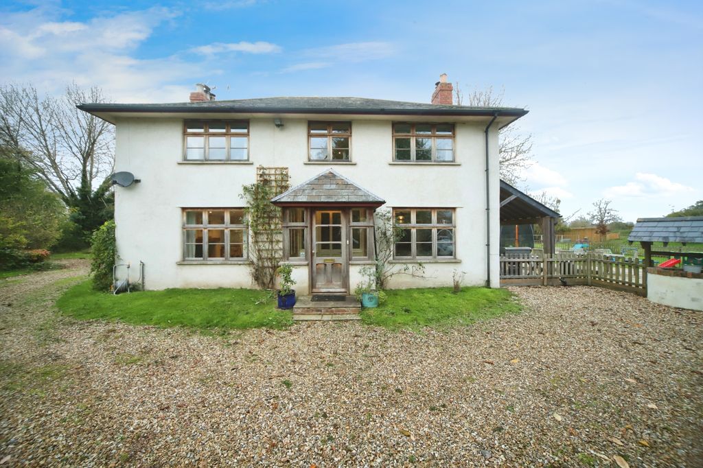 Property photo 2 of 22