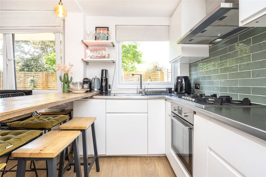 Property photo 2 of 16 Kitchen