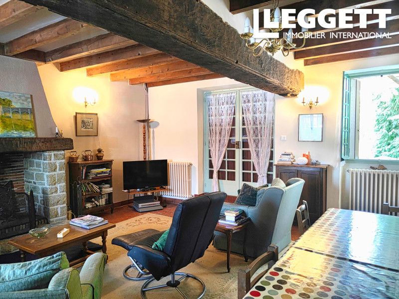 Property photo 2 of 10