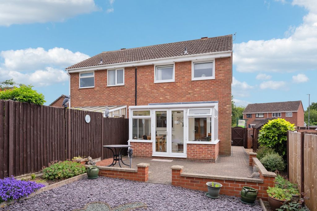 Property photo 1 of 21