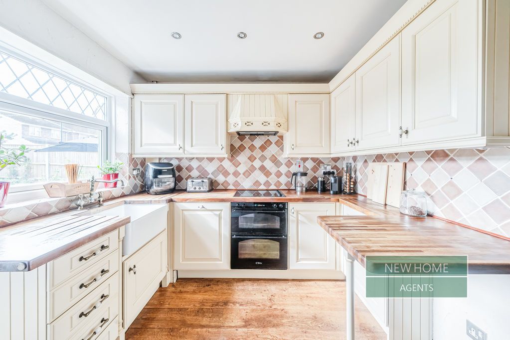 Property photo 2 of 17 Photo 8