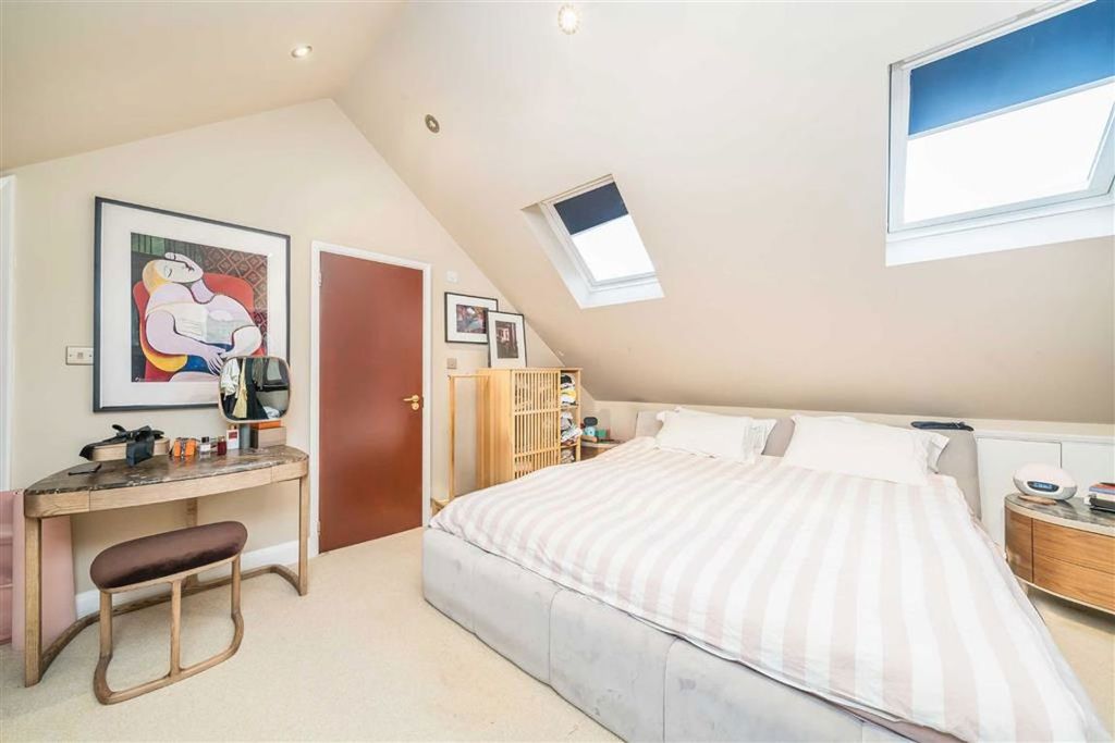 Property photo 3 of 3