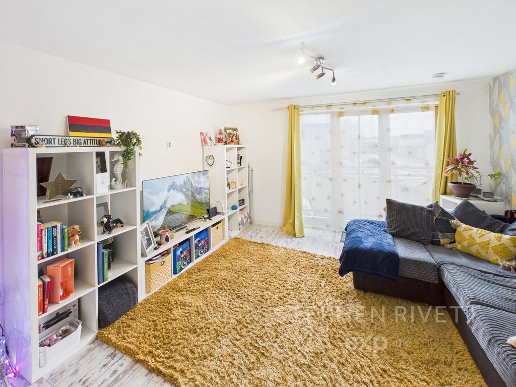 Property photo 2 of 7