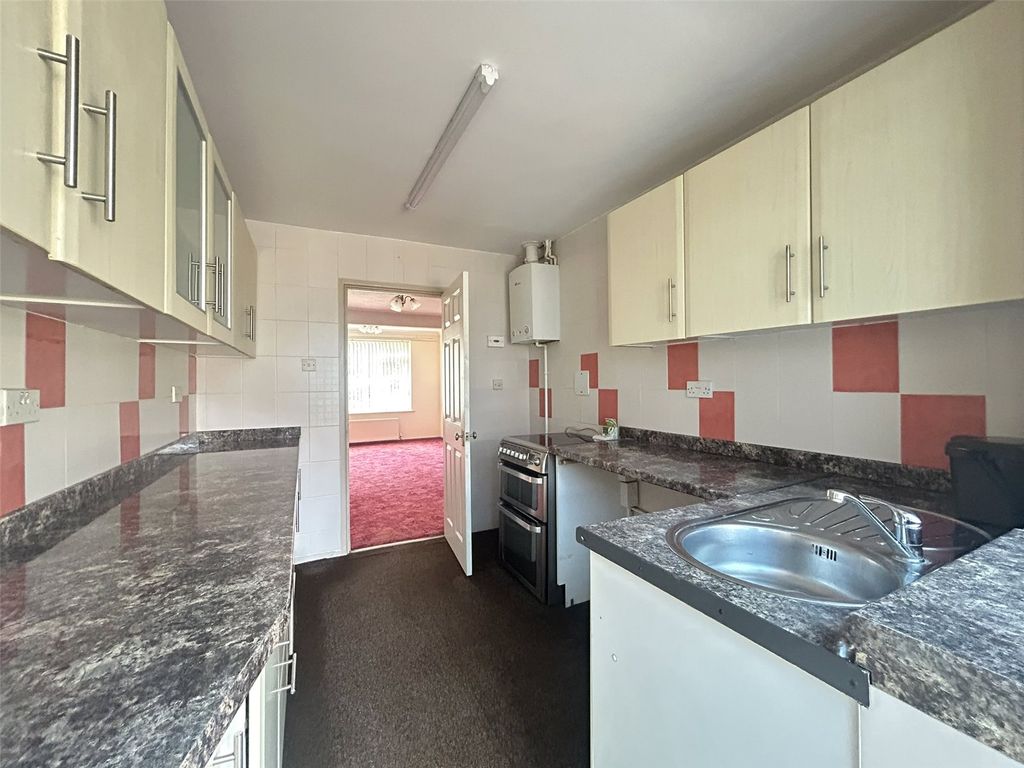 Property photo 3 of 18 Picture No. 09