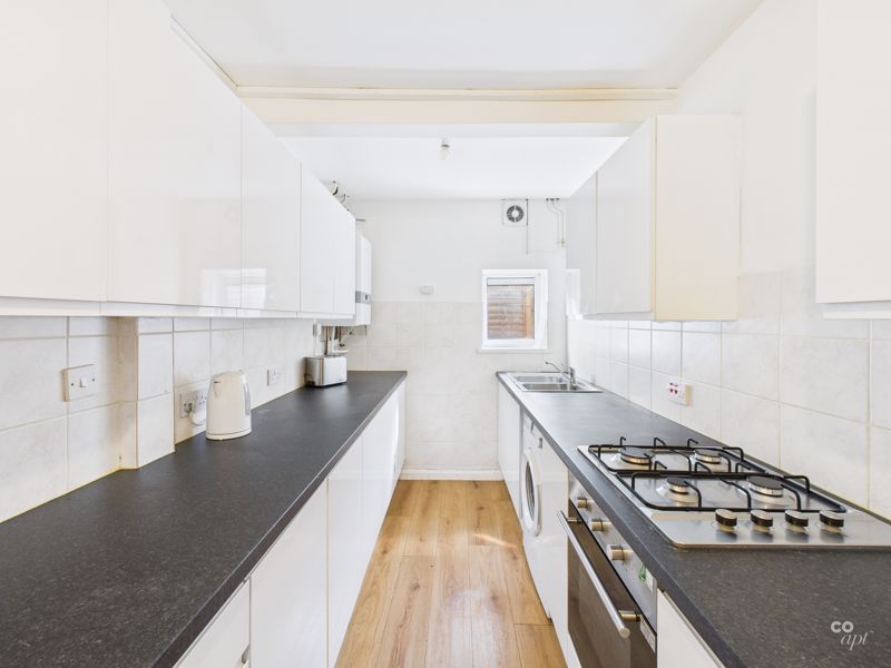 Property photo 1 of 9 Photo 18