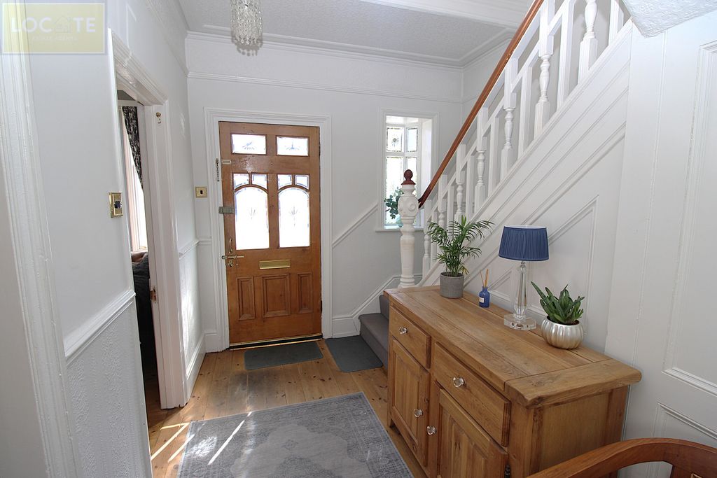 Property photo 2 of 48 Img_5679.Jpg