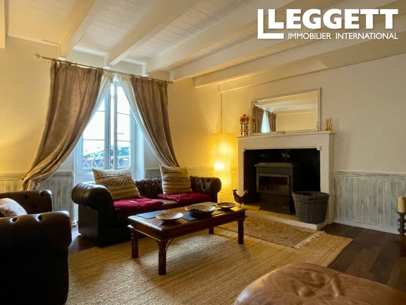 Property photo 2 of 10