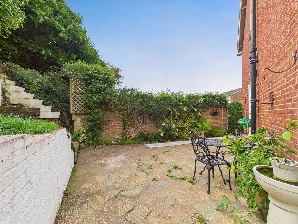 Property photo 3 of 16