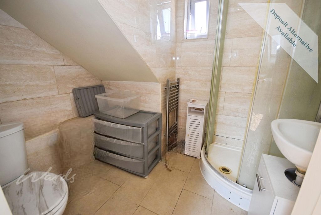Property photo 2 of 4 Richmond Shower R...
