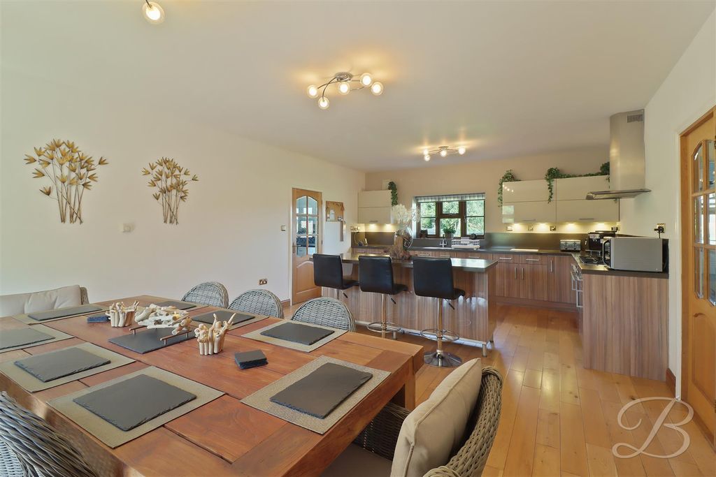 Property photo 3 of 45 Img_1593_1.Jpg