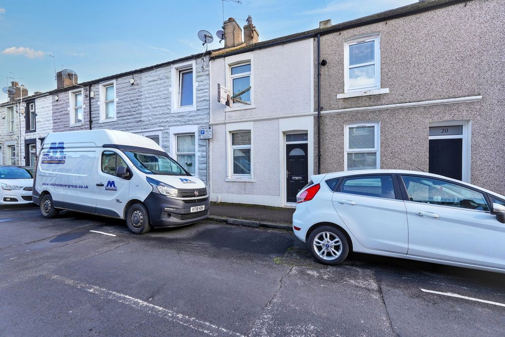 Property photo 1 of 13