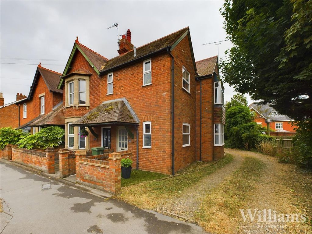 Property photo 1 of 17 Cam02861G0-Pr0198-Still015.Jpg