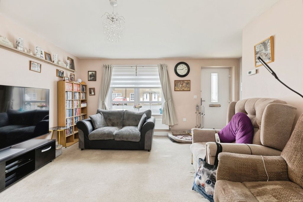 Property photo 2 of 26 Pbox-Img.Jpg