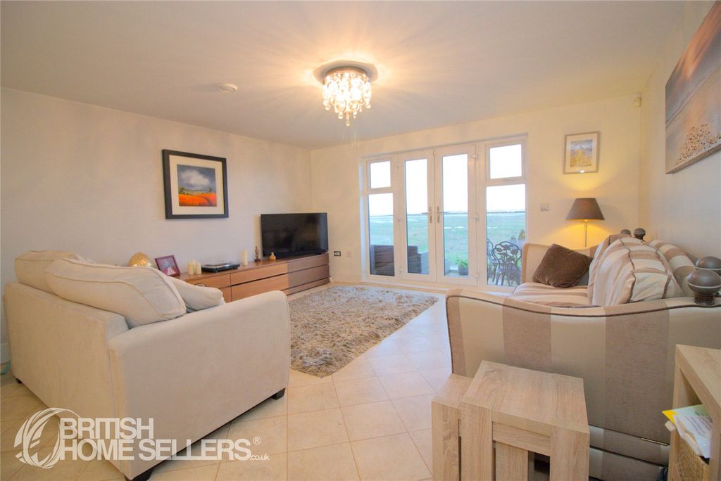 Property photo 2 of 22 Picture No. 39